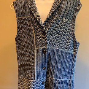CHAPS Womens knit sweater-vest, navy and white size M/M/M, excellent condition!